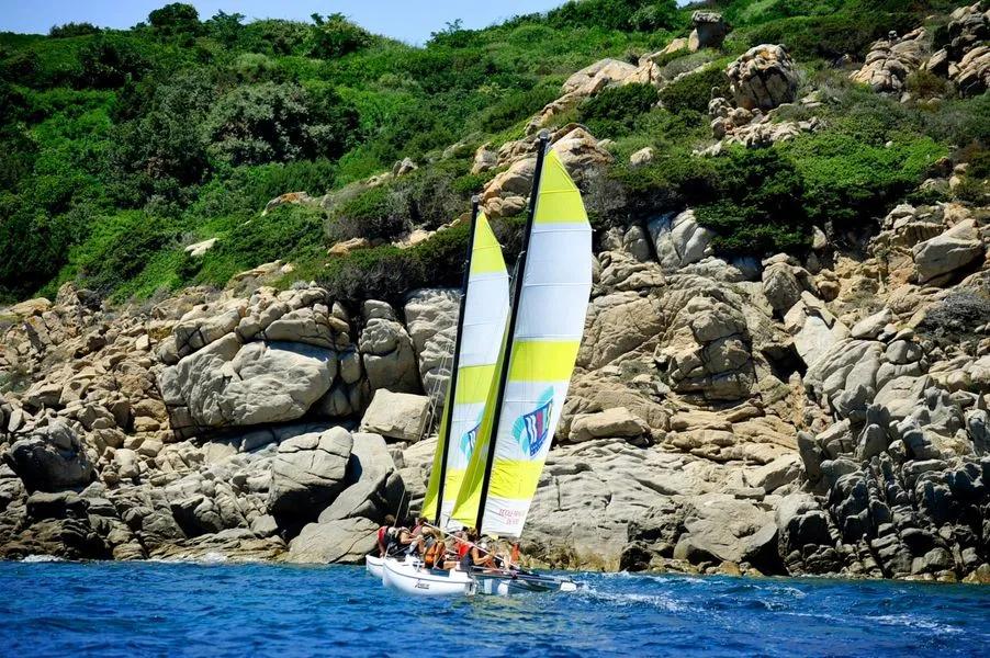 CATAMARAN À BONIFACIO intermédiaire