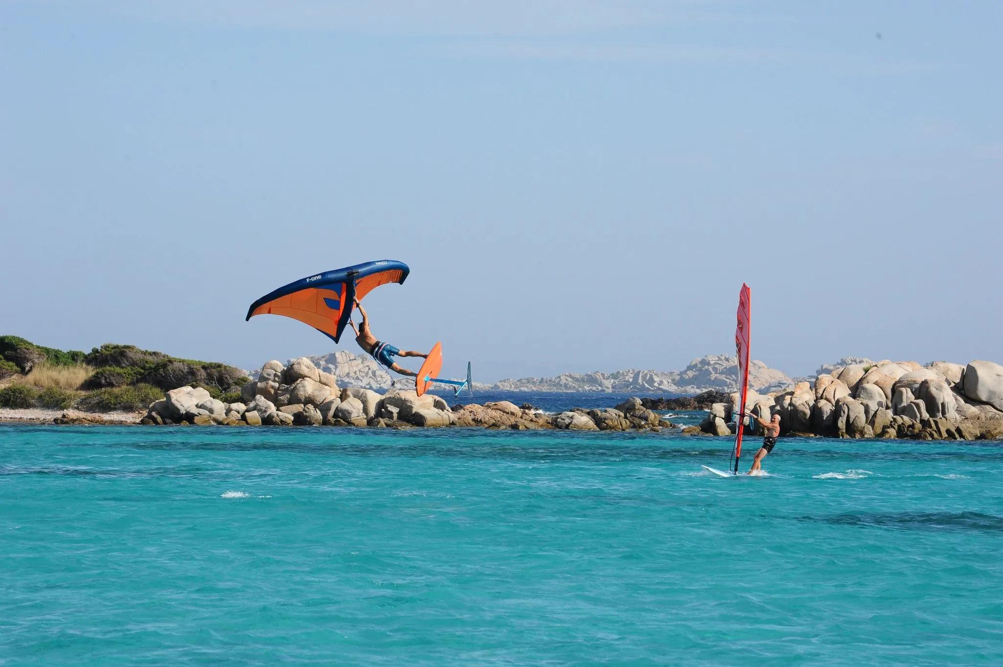 FAire du Wingfoil à Bonifacio