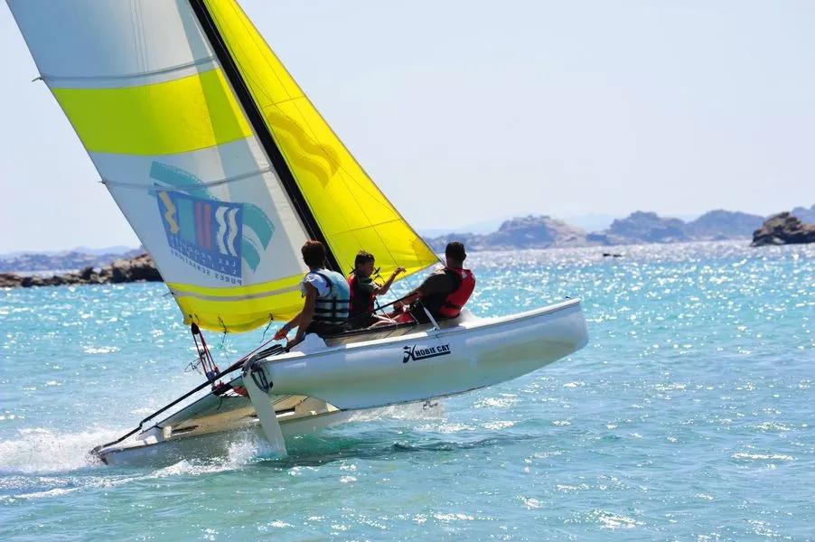 Cours de CATAMARAN À BONIFACIO tous niveaux