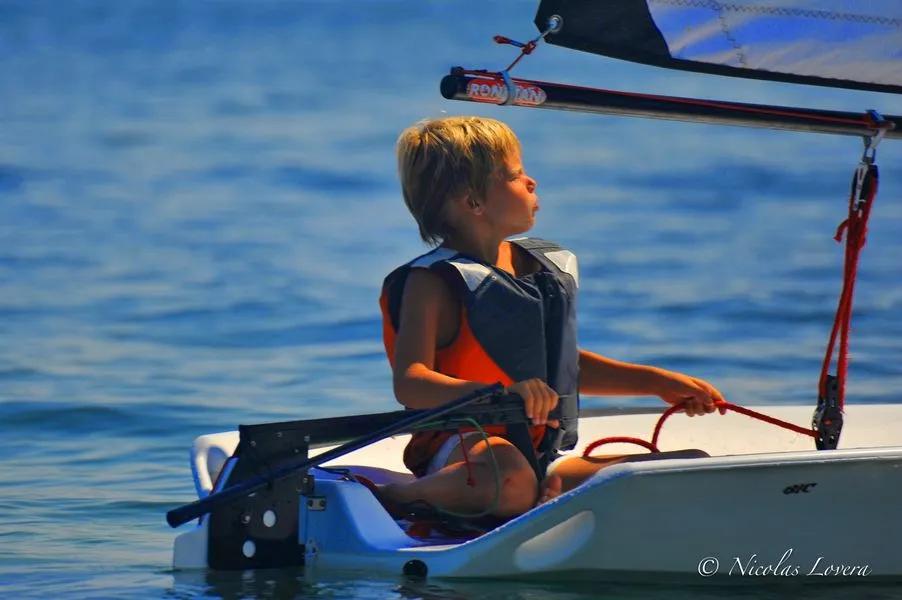 Cours tous niveaux de dériveurs à Bonifacio